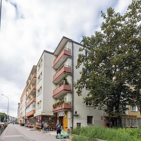 Kartuska Blisko Starowki Lägenhet